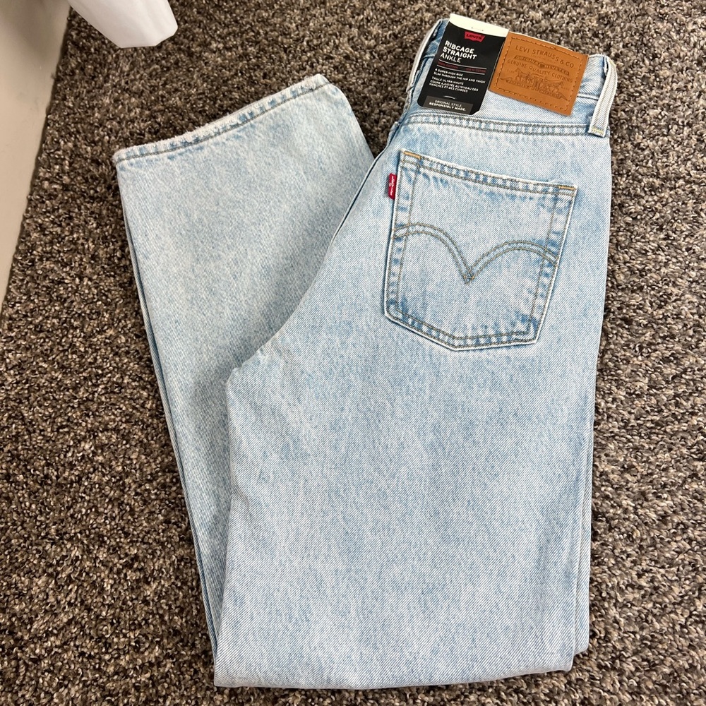 BRAND NEW LEVIS JEANS